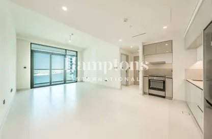 Apartment - 1 Bedroom - 1 Bathroom for rent in Marina Vista - EMAAR Beachfront - Dubai Harbour - Dubai