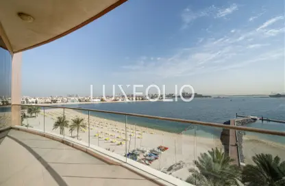 Apartment - 3 Bedrooms - 4 Bathrooms for sale in Tanzanite - Tiara Residences - Palm Jumeirah - Dubai