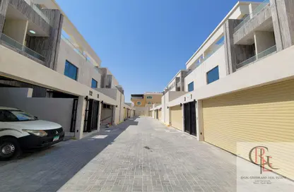 Villa - 5 Bedrooms - 6 Bathrooms for rent in Mohamed Bin Zayed City Villas - Mohamed Bin Zayed City - Abu Dhabi