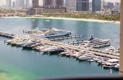 Apartment - 1 Bedroom - 2 Bathrooms for rent in Marina Vista - EMAAR Beachfront - Dubai Harbour - Dubai