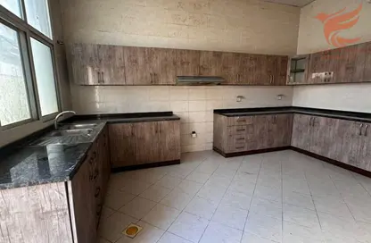 فيلا - 6 غرف نوم - 6 حمامات للايجار في الرفاع - رأس الخيمة فيلا - 6 غرف نوم - 6 حمامات للايجار في الرفاع - رأس الخيمة