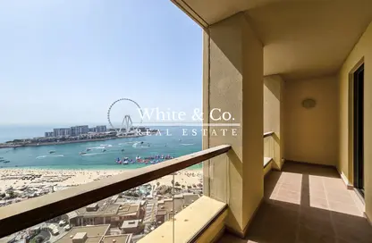 Apartment - 4 Bedrooms - 5 Bathrooms for sale in Rimal 5 - Rimal - Jumeirah Beach Residence - Dubai