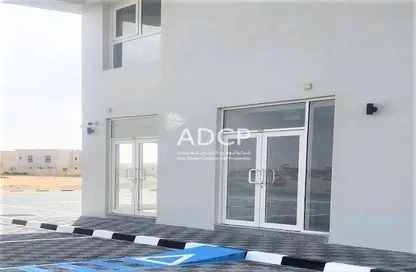 Shop - Studio - 1 Bathroom for rent in Marabe Al Dhafra - Madinat Zayed (Bida Zayed) - Abu Dhabi