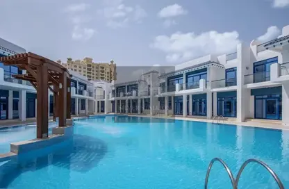 Villa - 5 Bedrooms - 7 Bathrooms for rent in Palma Residences - Palm Jumeirah - Dubai