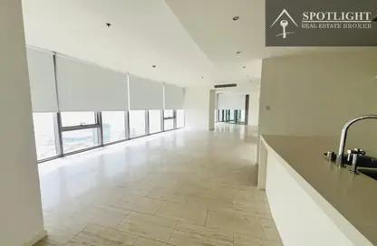 Apartment - 3 Bedrooms - 5 Bathrooms for rent in D1 Tower - Culture Village - Dubai