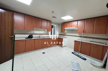 Apartment - 2 Bedrooms - 3 Bathrooms for rent in Al Mamzar - Al Mamzar - Sharjah - Sharjah