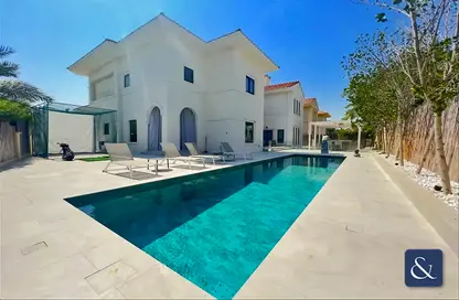 Villa - 5 Bedrooms - 6 Bathrooms for sale in Master View - European Clusters - Jumeirah Islands - Dubai
