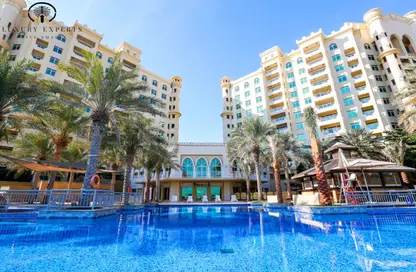 Apartment - 3 Bedrooms - 4 Bathrooms for rent in Al Khushkar - Shoreline Apartments - Palm Jumeirah - Dubai