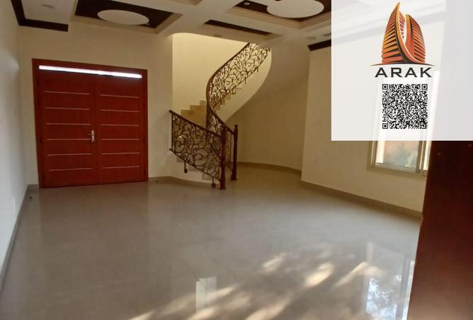 15873995 - Property Image 2