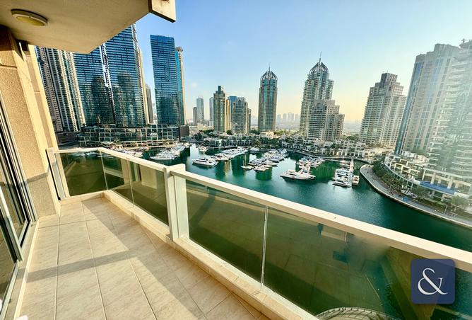 Apartment - 3 Bedrooms - 5 Bathrooms for sale in Marina Tower - Dubai Marina - Dubai