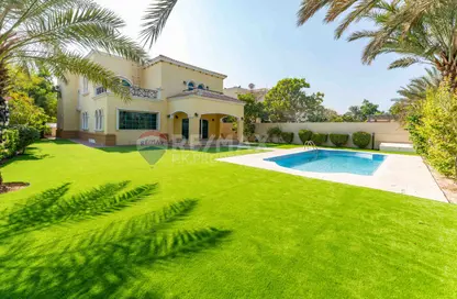Villa - 4 Bedrooms - 5 Bathrooms for rent in Regional - Jumeirah Park - Dubai