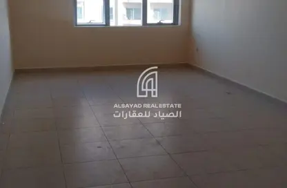 شقة - 2 غرف نوم - 3 حمامات للايجار في شارع التعاون الجديد - التعاون - الشارقة