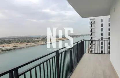 Apartment - 3 Bedrooms - 3 Bathrooms for sale in Waters Edge - Yas Island - Abu Dhabi