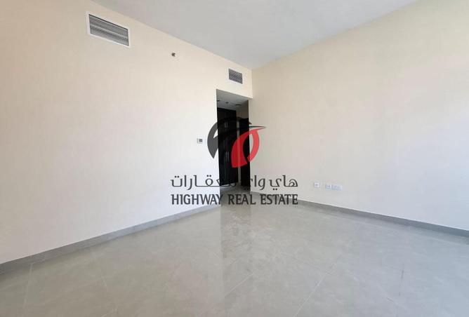 15904389 - صورة العقار 3