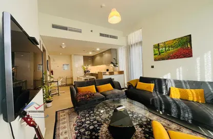 Living Room image for: Apartment - 1 Bedroom - 1 Bathroom for rent in Azizi Riviera 21 - Meydan One - Meydan - Dubai, Image 1