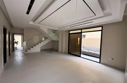 Villa - 5 Bedrooms - 7 Bathrooms for sale in Al Yasmeen 1 - Al Yasmeen - Ajman