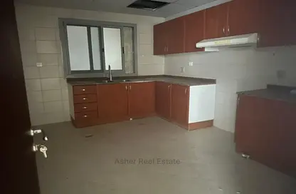 Apartment - 2 Bedrooms - 2 Bathrooms for rent in Al Wahda Building - Al Majaz 2 - Al Majaz - Sharjah