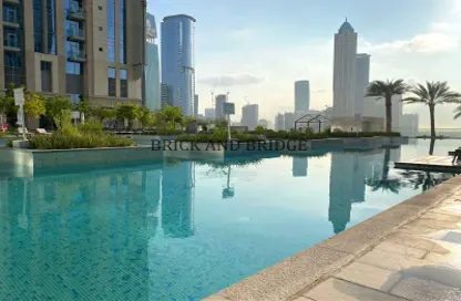 صورة لـ حوض سباحة شقة - 2 غرف نوم - 3 حمامات للايجار في برج نورا - مدينة الحبتور - الخليج التجاري - دبي ، صورة رقم 1