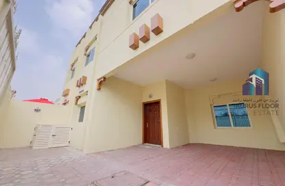Villa - 3 Bedrooms - 5 Bathrooms for rent in Jumeirah 1 Villas - Jumeirah 1 - Jumeirah - Dubai
