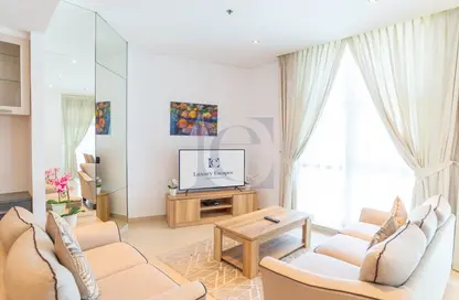 Living Room image for: Apartment - 2 Bedrooms - 2 Bathrooms for rent in Yacht Bay - Dubai Marina - Dubai, Image 1