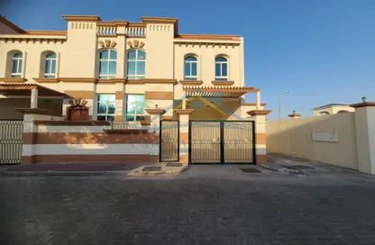 Villa - 4 Bedrooms - 6 Bathrooms for rent in Mohamed Bin Zayed Centre - Mohamed Bin Zayed City - Abu Dhabi