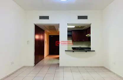 Apartment - Studio - 1 Bathroom for rent in Building 38 to Building 107 - Mediterranean Cluster - Discovery Gardens - Dubai