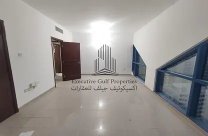 Apartment - 2 Bedrooms - 2 Bathrooms for rent in Tourist Club Area - Abu Dhabi