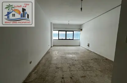 Apartment - Studio - 1 Bathroom for rent in Al Nabaa Building - Al Naba'ah - Al Sharq - Sharjah
