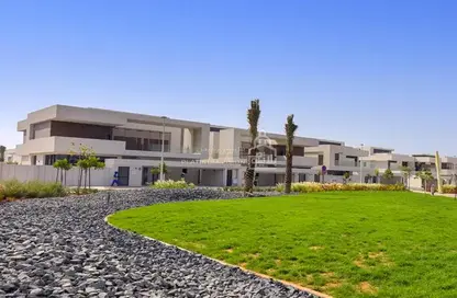 Villa - 4 Bedrooms - 5 Bathrooms for sale in West Yas - Yas Island - Abu Dhabi