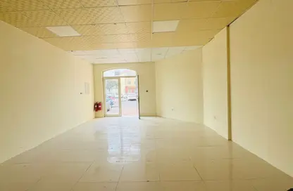 متجر - استوديو - 1 حمام للبيع في طراز روسي - المدينة الدولية - دبي