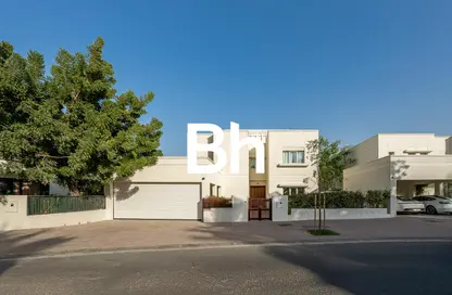 Villa - 4 Bedrooms - 5 Bathrooms for rent in Meadows 2 - Meadows - Dubai