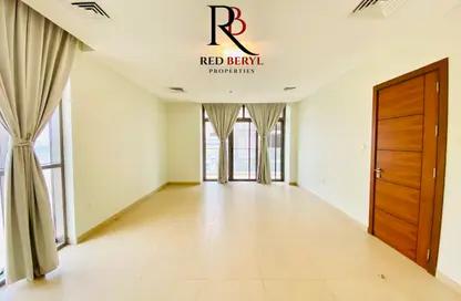 شقة - غرفة نوم - 2 حمامات للايجار في مبنى الركايز - الفرجان - دبي شقة - غرفة نوم - 2 حمامات للايجار في مبنى الركايز - الفرجان - دبي