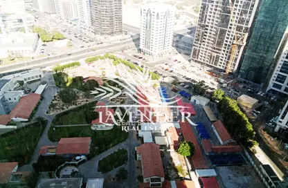 Apartment - 4 Bedrooms - 5 Bathrooms for rent in Wave tower - Corniche Road - Abu Dhabi