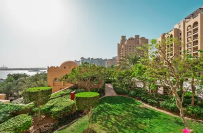 Apartment - 2 Bedrooms - 4 Bathrooms for sale in The Fairmont Palm Residence South - The Fairmont Palm Residences - Palm Jumeirah - Dubai