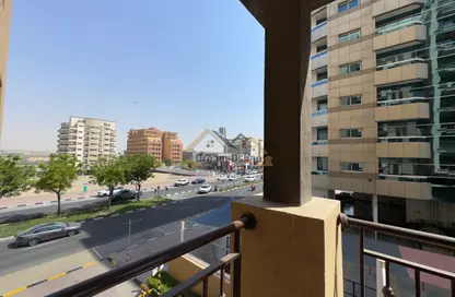 شقة - 2 غرف نوم - 4 حمامات للايجار في واحة السيليكون - دبي