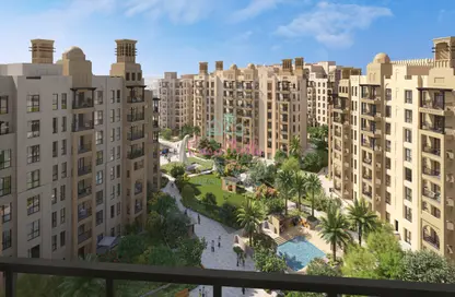 Apartment - 2 Bedrooms - 2 Bathrooms for sale in Lamaa - Madinat Jumeirah Living - Umm Suqeim - Dubai