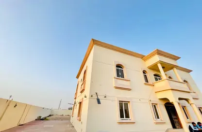 Villa - 7+ Bedrooms - 7+ Bathrooms for rent in Al Tai - Sharjah