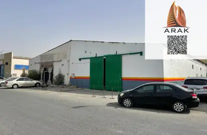 مستودع - استوديو - 1 حمام للبيع في المنطقة الصناعية رقم 4 - المنطقة الصناعية بالشارقة - الشارقة