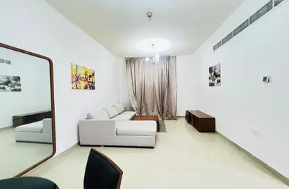 شقة - غرفة نوم - 2 حمامات للايجار في بناية الدونا - النهدة 2 - النهدة - دبي - دبي