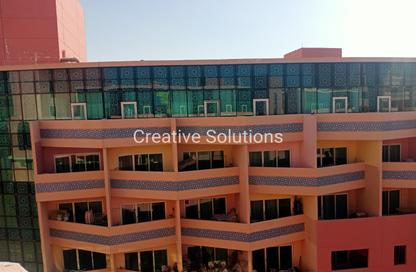 Apartment - Studio - 1 Bathroom for rent in The Gardens Buildings - The Gardens - Dubai