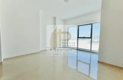 Apartment - 2 Bedrooms - 3 Bathrooms for rent in Lulu Building - Al Barsha 1 - Al Barsha - Dubai