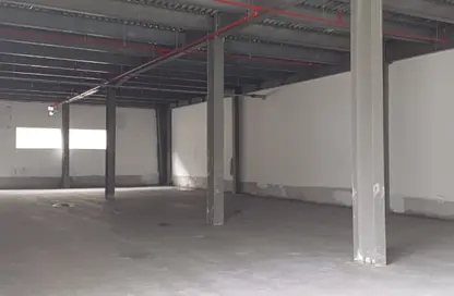 Warehouse - Studio - 1 Bathroom for rent in Umm Ramool - Dubai