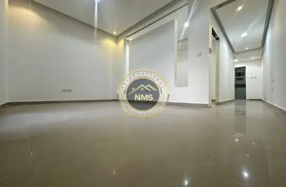 Apartment - 1 Bedroom - 1 Bathroom for rent in Hadbat Al Zafranah - Muroor Area - Abu Dhabi