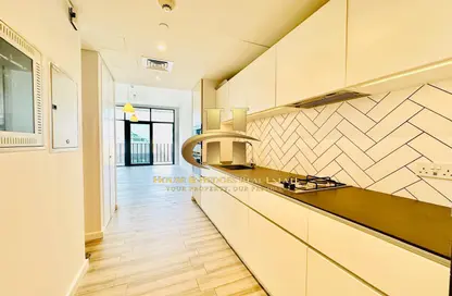 Apartment - Studio - 1 Bathroom for rent in Belgravia 2 - Belgravia - Jumeirah Village Circle - Dubai