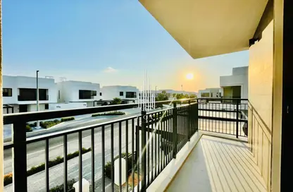 Villa - 4 Bedrooms - 5 Bathrooms for sale in Noya Viva - Noya - Yas Island - Abu Dhabi