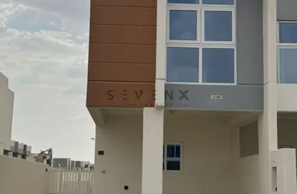 تاون هاوس - 3 غرف نوم - 3 حمامات للايجار في مدينة هند - مالبيري - داماك هيلز 2 - دبي تاون هاوس - 3 غرف نوم - 3 حمامات للايجار في مدينة هند - مالبيري - داماك هيلز 2 - دبي