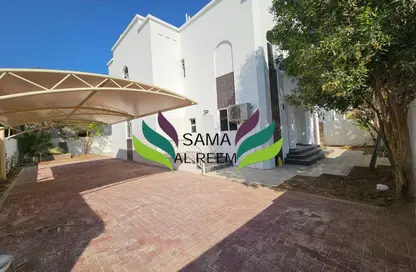 Villa - 4 Bedrooms - 5 Bathrooms for rent in Jumeirah 3 Villas - Jumeirah 3 - Jumeirah - Dubai