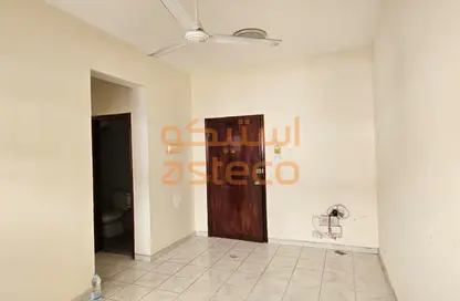 Apartment - 1 Bedroom - 1 Bathroom for rent in Al Muteena - Deira - Dubai