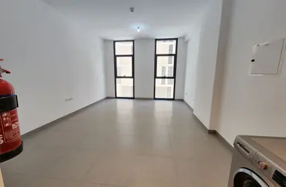 شقة - 1 حمام للايجار في أسواق للعقارات - الممشى - مويلح - الشارقة شقة - 1 حمام للايجار في أسواق للعقارات - الممشى - مويلح - الشارقة