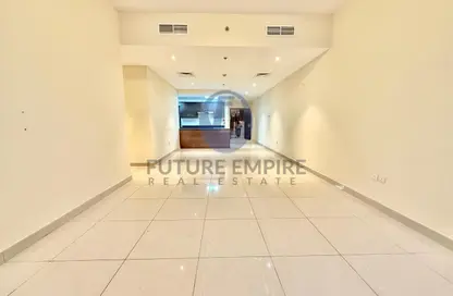 شقة - 2 غرف نوم - 3 حمامات للايجار في برج دوجا - شارع الشيخ زايد - دبي